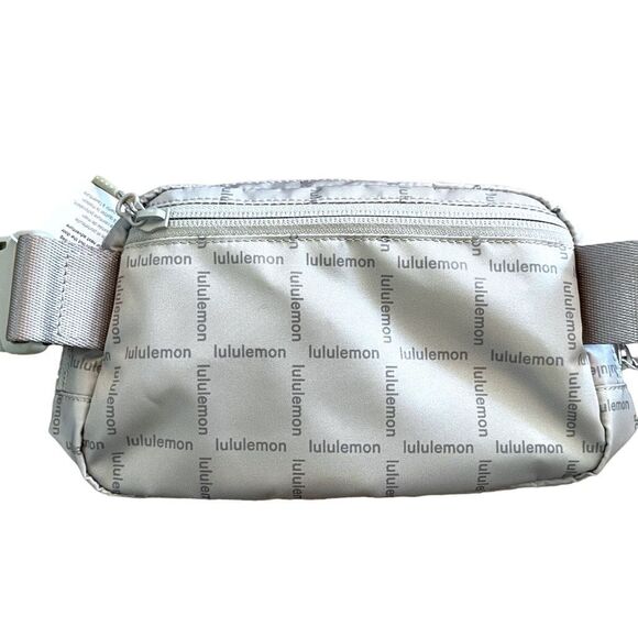 Lululemon Everywhere Belt Bag 1L Wordmark Raw Linen Beige NWT Silver Hardware - Picture 7 of 8